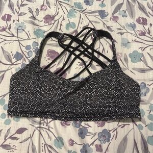 Lululemon Free to Be Wild Sports Bra